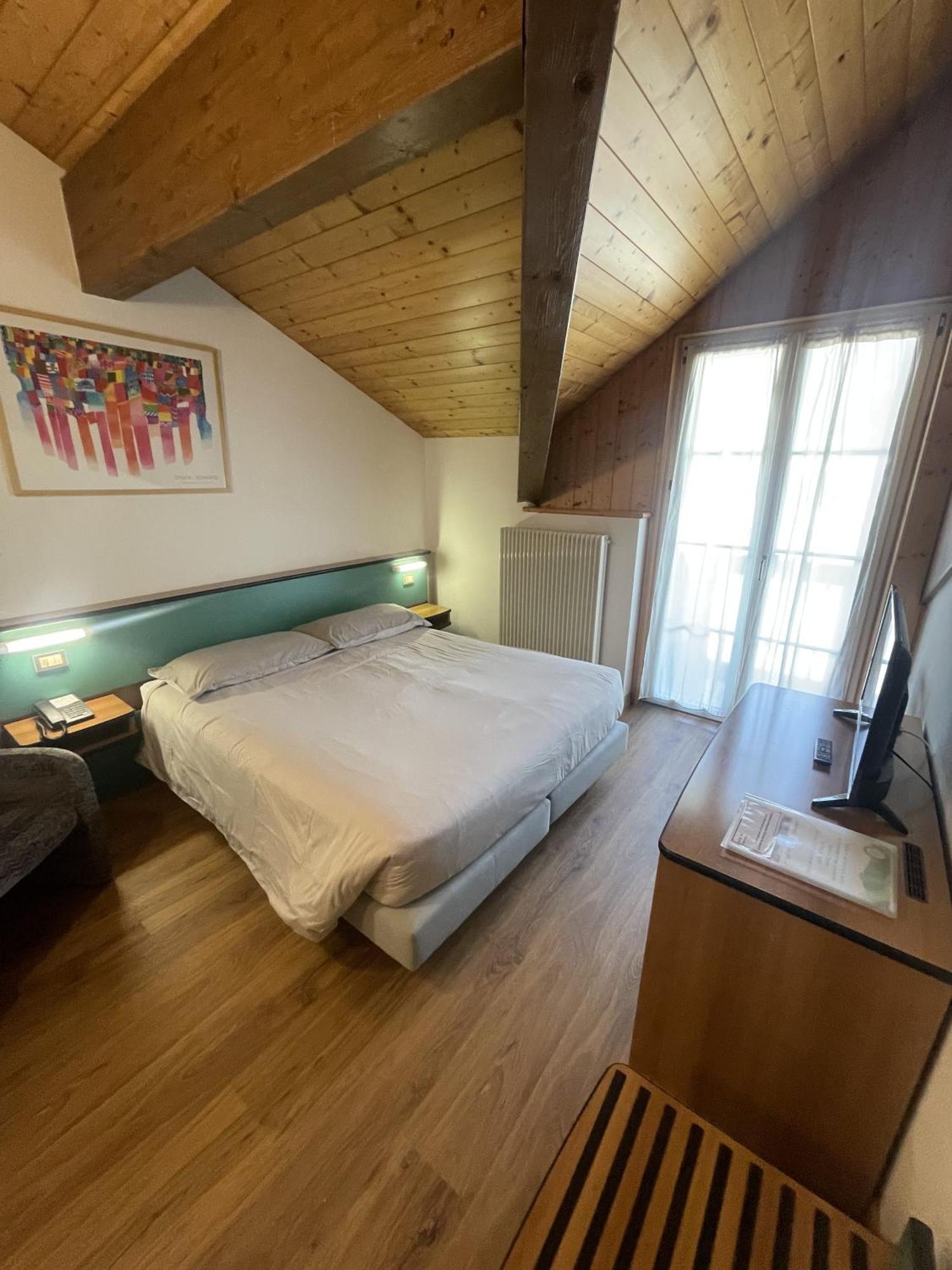 Hotel Bel Sit Comano Terme Exterior foto
